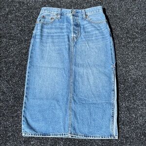 Levi’s denim skirt